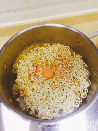 泡面也可以有营养的做法步骤：7