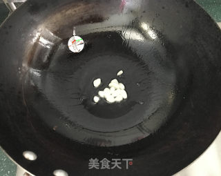 豌豆木耳炒胡萝卜的做法步骤：6