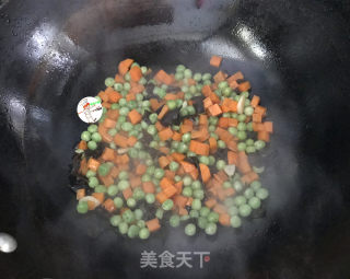 豌豆木耳炒胡萝卜的做法步骤：10