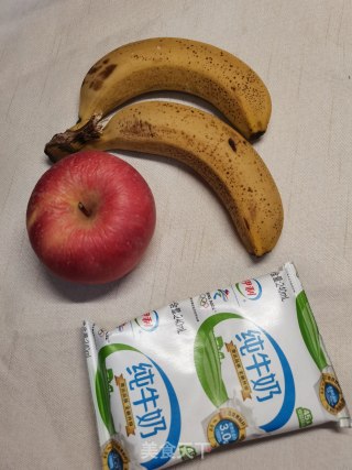 苹果香蕉奶昔的做法步骤：1