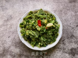 蒜瓣辣椒蒸炒根达菜的做法步骤：15