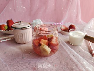 草莓思慕雪的做法步骤：3