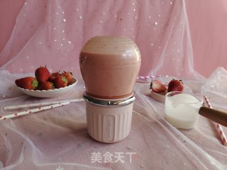 草莓思慕雪的做法步骤：5