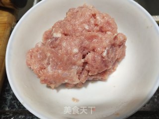 养心草肉泥汤的做法步骤：2