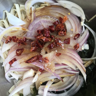 裙带菜拌豆皮的做法步骤：6