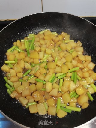 蒜苔炒土豆的做法步骤：6