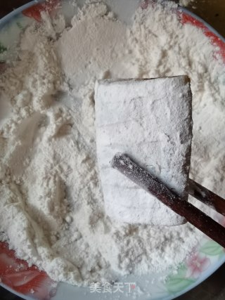 糖醋带鱼的做法步骤：3