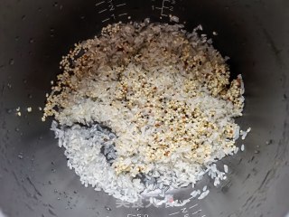 藜麦大米粥的做法步骤：4