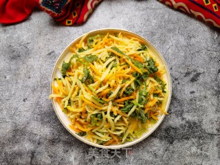 红薯土豆蒸芹菜叶的做法步骤：12