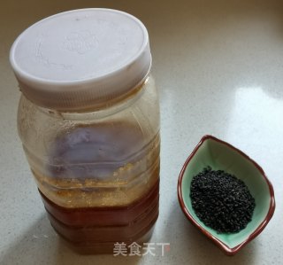 黑芝麻火龙果酪的做法步骤：2