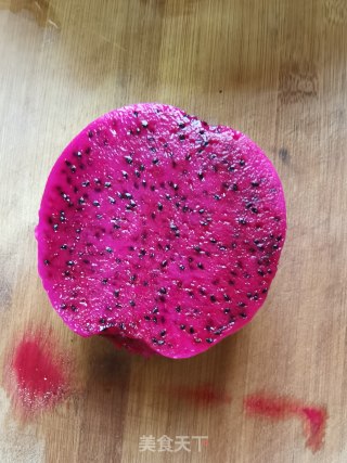 黑芝麻火龙果酪的做法步骤：6