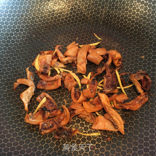 墨鱼干蒸草鸡的做法步骤：5