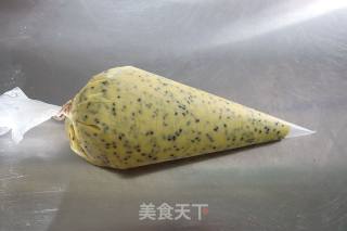 黑芝麻蛋酥卷的做法步骤：10