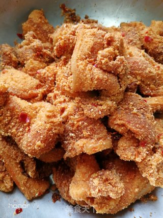 为母亲做一道粉蒸肉的做法步骤：10
