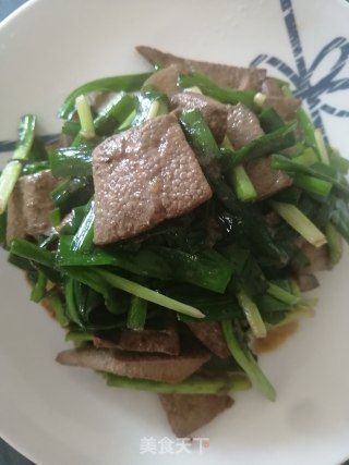 韭菜炒猪肝的做法步骤：6