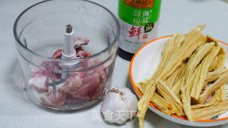 蒜蓉肉末蒸腐竹的做法步骤：1