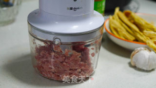 蒜蓉肉末蒸腐竹的做法步骤：3