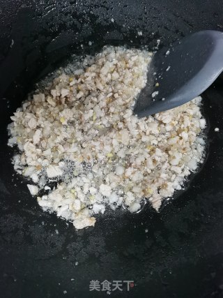 香菇肉末煮雷公根的做法步骤：8