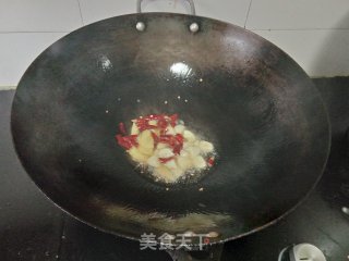 香辣鳝鱼的做法步骤：2