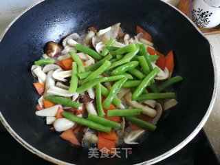 四季豆炒松茸的做法步骤：7