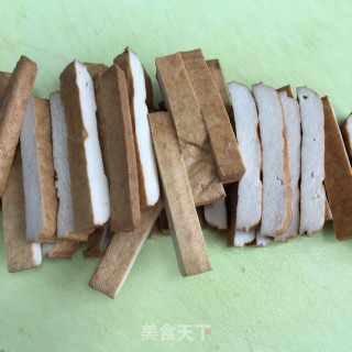 虾球炒香干芦笋的做法步骤：3