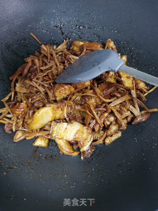 茶树菇炖肉的做法步骤：7