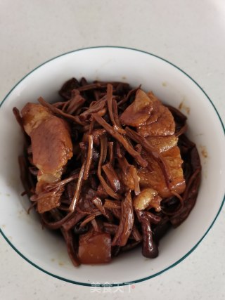 茶树菇炖肉的做法步骤：10