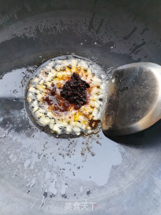 老干妈版拍青瓜的做法步骤：4