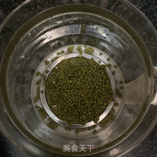绿豆银耳羹的做法步骤：3