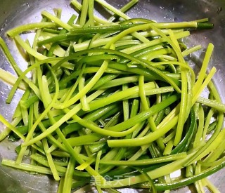 #凉拌菜#粉丝花生米拌蒜苗的做法步骤：5