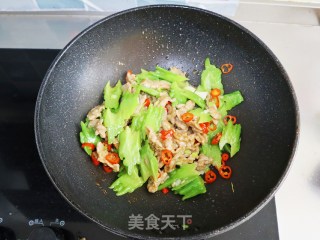 夏季下饭菜苦瓜炒牛肉❗️苦瓜爽脆牛肉滑嫩，小满节气美食的做法步骤：10