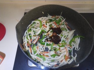 手撕杏鲍菇的做法步骤：8