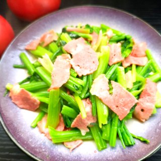 培根炒菠菜梗的做法步骤：16