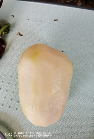 猴腿炒土豆丝的做法步骤：3