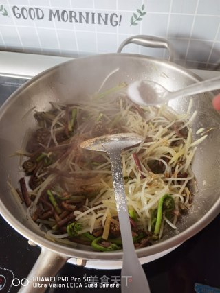 猴腿炒土豆丝的做法步骤：19