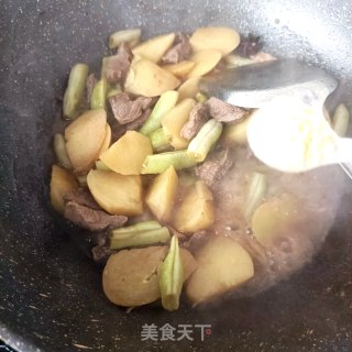 梅花肉炖土豆的做法步骤：16
