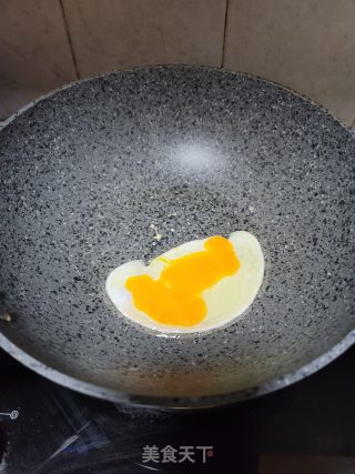 香肠豌豆玉米粒炒饭的做法步骤：4