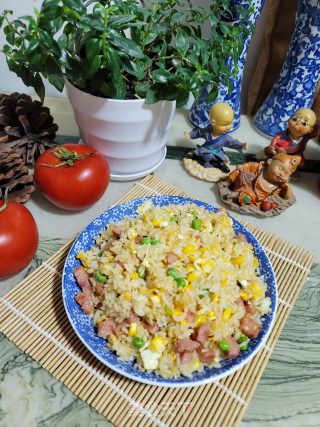 香肠豌豆玉米粒炒饭的做法步骤：9