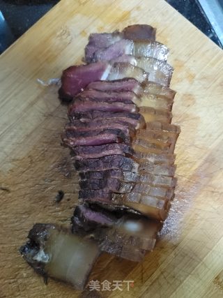 腊肉焖大头菜的做法步骤：2