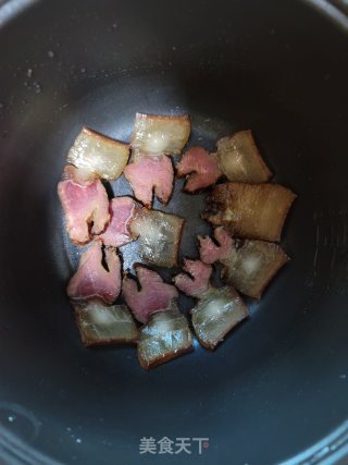 腊肉焖大头菜的做法步骤：4
