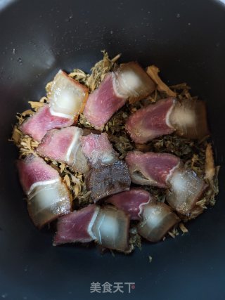 腊肉焖大头菜的做法步骤：6