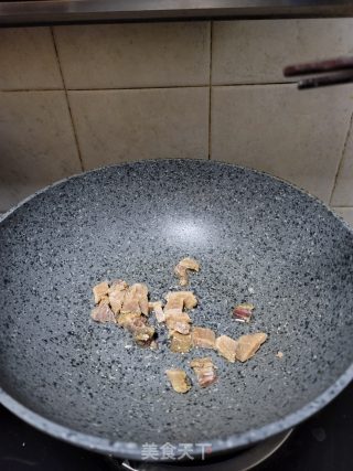 咸鱼烧紫茄子的做法步骤：3