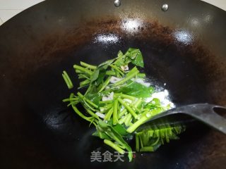 蒜香空心菜的做法步骤：3