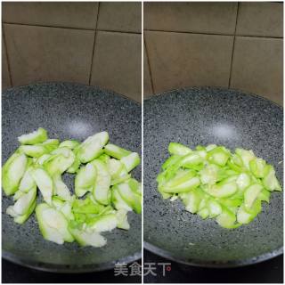 丝瓜面线的做法步骤：4