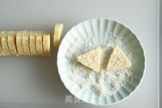 微甜不腻的椰蓉三角酥的做法步骤：11