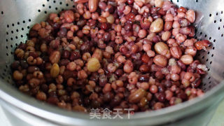 豆子煎蛋的做法步骤：1