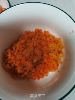 腊肠炒饭的做法步骤：2