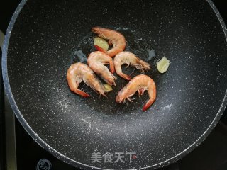 排骨鲜虾粥的做法步骤：5