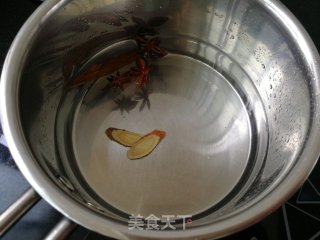 玫瑰花茶叶蛋的做法步骤：2
