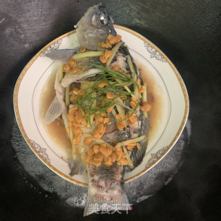 黄豆酱蒸鲫鱼的做法步骤：6
